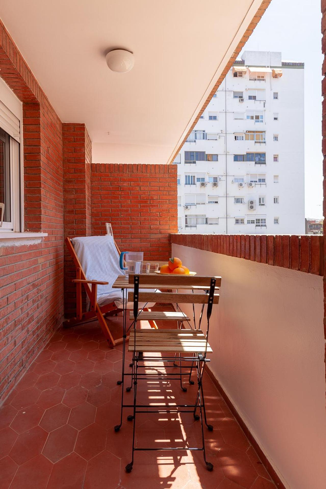 Luminoso Y Acogedor En Sevilla. A/c. Apartment *
