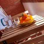 Apartamento Luminoso Y Acogedor En Sevilla. A/C.